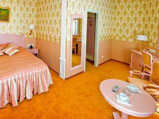 Отель Alleya Grand Полтава Улучшенный двухместный номер с 1 кроватью-6